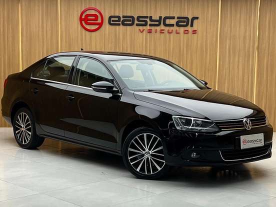 VOLKSWAGEN-JETTA-2011