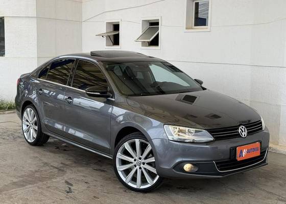 VOLKSWAGEN JETTA 2.0 TSI HIGHLINE 200CV GASOLINA 4P TIPTRONIC
