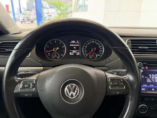 VOLKSWAGEN-JETTA-2.0 TSI HIGHLINE 200CV GASOLINA 4P TIPTRONIC VOLKSWAGEN-JETTA-2012