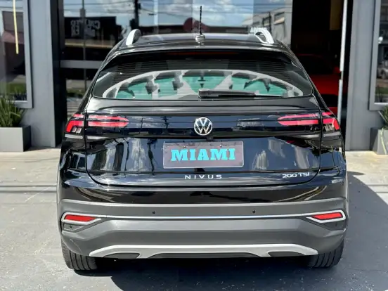 VOLKSWAGEN-NIVUS-1.0 200 TSI TOTAL FLEX HIGHLINE AUTOMÁTICO VOLKSWAGEN-NIVUS-2022