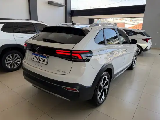 VOLKSWAGEN-NIVUS-1.0 200 TSI TOTAL FLEX HIGHLINE AUTOMÁTICO VOLKSWAGEN-NIVUS-2021