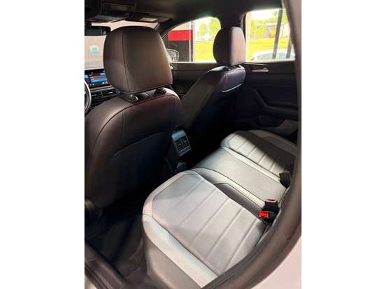 VOLKSWAGEN-NIVUS-1.0 200 TSI TOTAL FLEX HIGHLINE AUTOMÁTICO VOLKSWAGEN-NIVUS-2023
