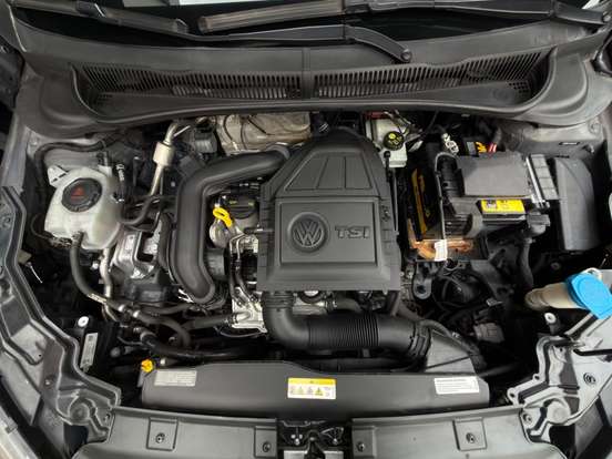 VOLKSWAGEN-NIVUS-1.0 200 TSI TOTAL FLEX HIGHLINE AUTOMÁTICO VOLKSWAGEN-NIVUS-2020