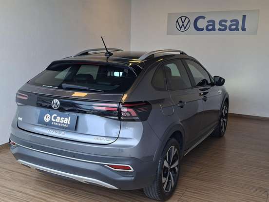 VOLKSWAGEN-NIVUS-1.0 200 TSI TOTAL FLEX HIGHLINE AUTOMÁTICO VOLKSWAGEN-NIVUS-2023