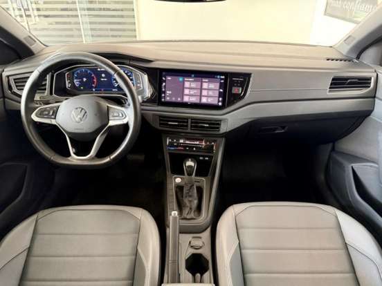 VOLKSWAGEN-NIVUS-1.0 200 TSI TOTAL FLEX HIGHLINE AUTOMÁTICO VOLKSWAGEN-NIVUS-2023