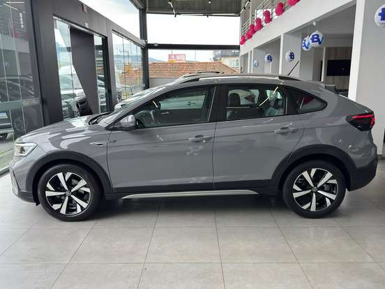 VOLKSWAGEN-NIVUS-1.0 200 TSI TOTAL FLEX HIGHLINE AUTOMÁTICO VOLKSWAGEN-NIVUS-2023