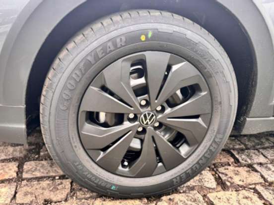 VOLKSWAGEN-NIVUS-1.0 200 TSI TOTAL FLEX SENSE AUTOMÁTICO VOLKSWAGEN-NIVUS-2026