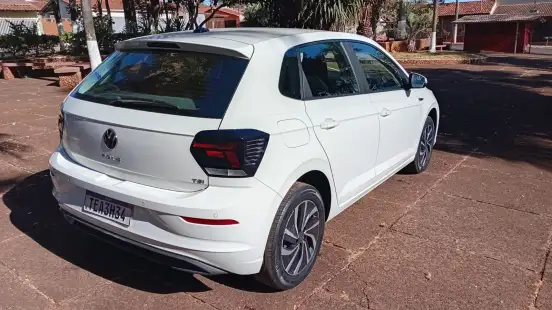 VOLKSWAGEN-POLO-2025