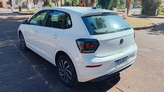 VOLKSWAGEN-POLO-2025