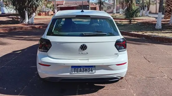 VOLKSWAGEN-POLO-2025