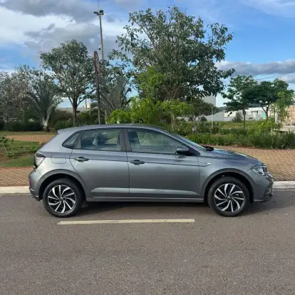 VOLKSWAGEN-POLO-2025