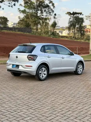 VOLKSWAGEN-POLO-2023