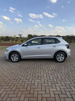 VOLKSWAGEN-POLO-2023