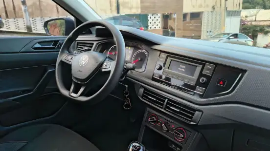 VOLKSWAGEN-POLO-2023