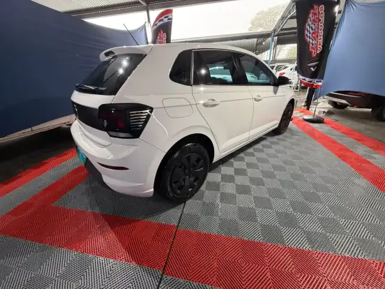 VOLKSWAGEN-POLO-2024
