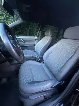 VOLKSWAGEN-POLO-2010