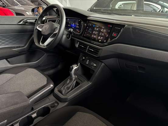 VOLKSWAGEN-POLO-2025