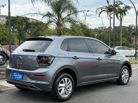 VOLKSWAGEN-POLO-2024
