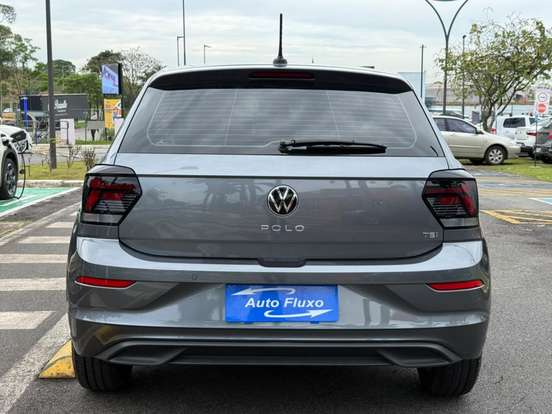 VOLKSWAGEN-POLO-2024