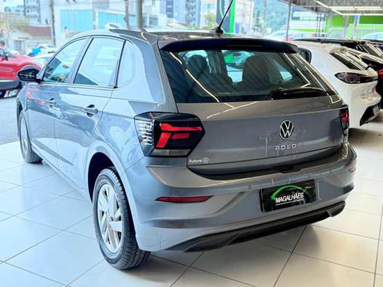 VOLKSWAGEN-POLO-1.0 170 TSI COMFORTLINE AUTOMÁTICO VOLKSWAGEN-POLO-2024