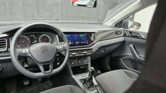VOLKSWAGEN-POLO-2025