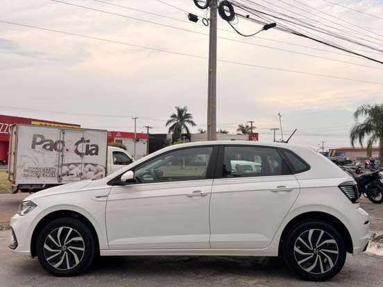 VOLKSWAGEN-POLO-2023