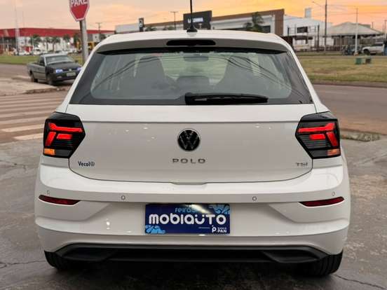 VOLKSWAGEN-POLO-2023