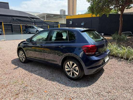 VOLKSWAGEN-POLO-1.0 200 TSI COMFORTLINE AUTOMÁTICO VOLKSWAGEN-POLO-2018