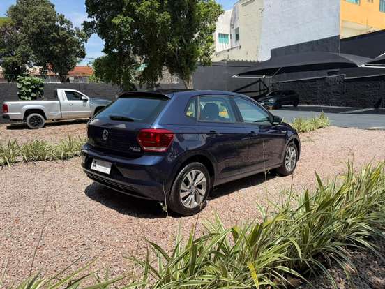 VOLKSWAGEN-POLO-2018