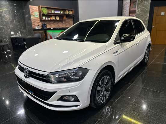 VOLKSWAGEN-POLO-2018