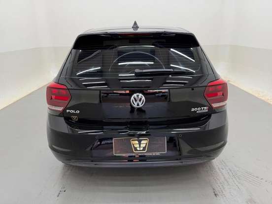 VOLKSWAGEN-POLO-2018