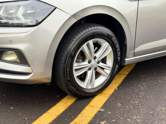 VOLKSWAGEN-POLO-2019