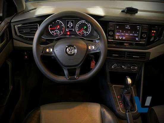 VOLKSWAGEN-POLO-1.0 200 TSI COMFORTLINE AUTOMÁTICO VOLKSWAGEN-POLO-2018