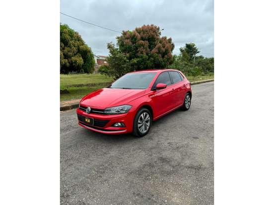 VOLKSWAGEN-POLO-2019