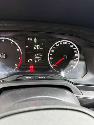 VOLKSWAGEN-POLO-2023