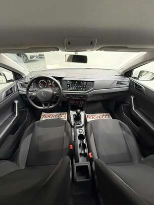 VOLKSWAGEN-POLO-2023