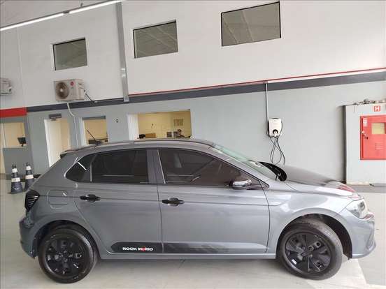 VOLKSWAGEN-POLO-2024