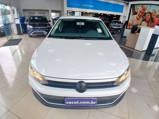 VOLKSWAGEN-POLO-2019