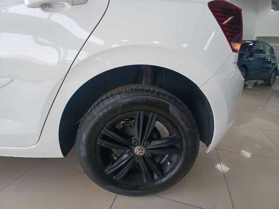 VOLKSWAGEN-POLO-2019