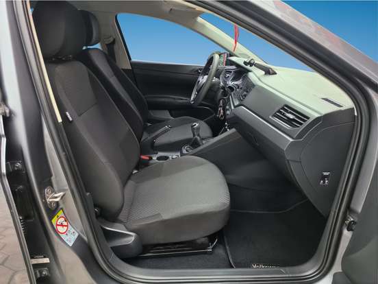 VOLKSWAGEN-POLO-1.0 MPI TOTAL FLEX MANUAL VOLKSWAGEN-POLO-2019