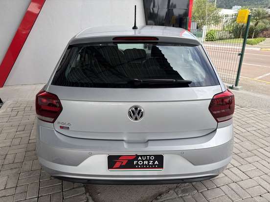 VOLKSWAGEN-POLO-2018