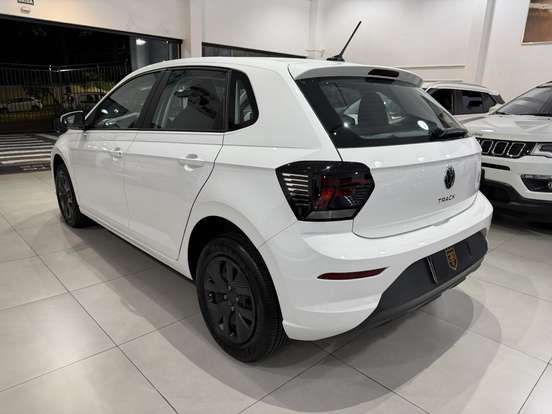 VOLKSWAGEN-POLO-2025