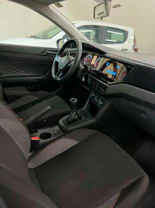 VOLKSWAGEN-POLO-2024