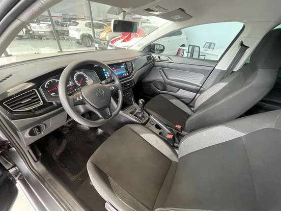 VOLKSWAGEN-POLO-2025
