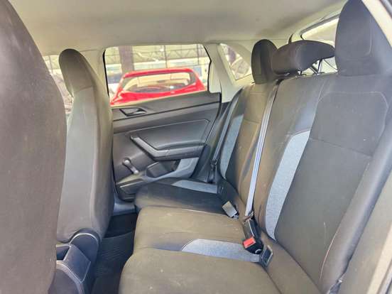 VOLKSWAGEN-POLO-2024
