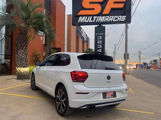 VOLKSWAGEN-POLO-2023