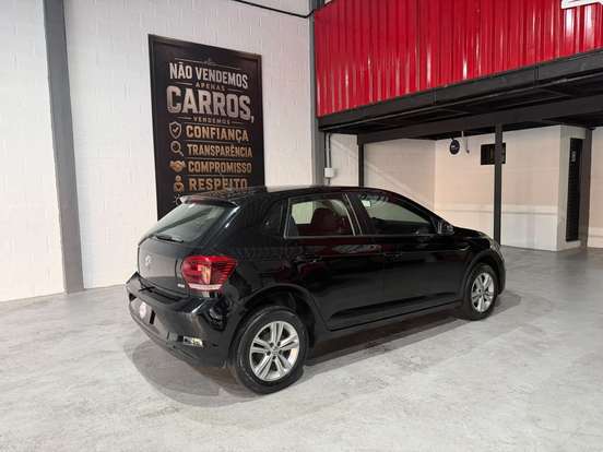 VOLKSWAGEN-POLO-2019