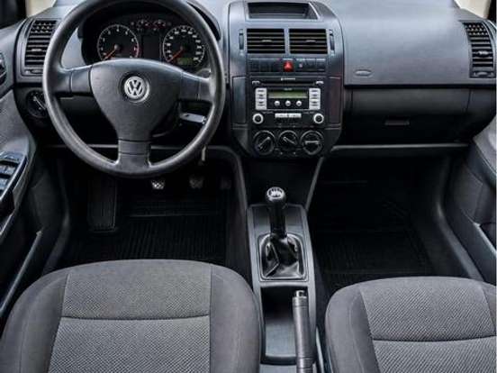 VOLKSWAGEN-POLO SEDAN-1.6 8V GASOLINA 4P MANUAL VOLKSWAGEN-POLO SEDAN-2009