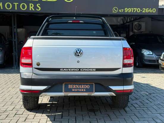 VOLKSWAGEN-SAVEIRO-2017