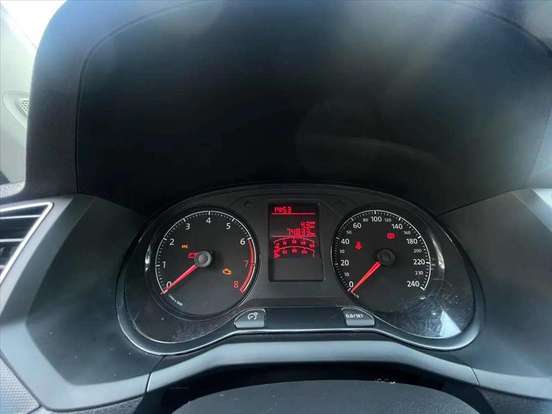 VOLKSWAGEN-SAVEIRO-2023